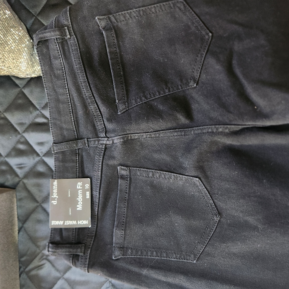 d. jeans Black Skinny Jeans with Floral Embroidery - Picture 4 of 7